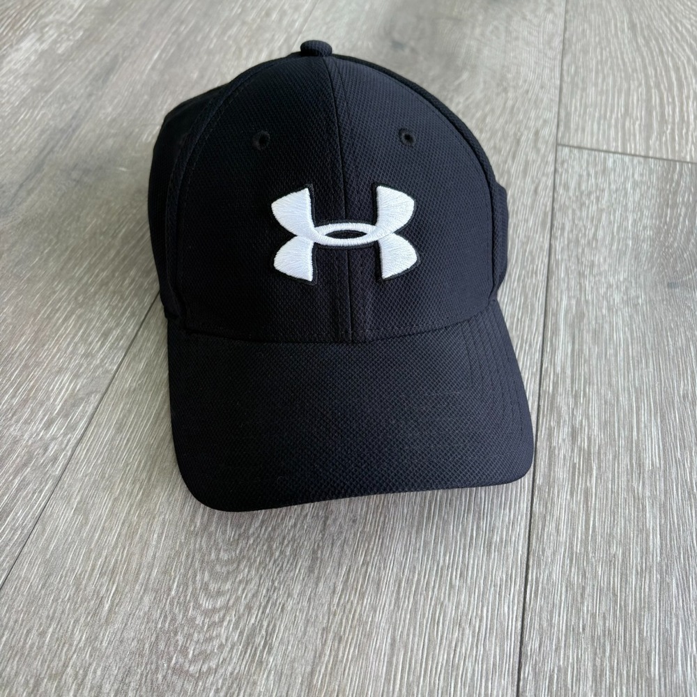Under Armour Mens Black White Logo UA Classic Fit Blitzing 3.0 Cap‎ Size M/L